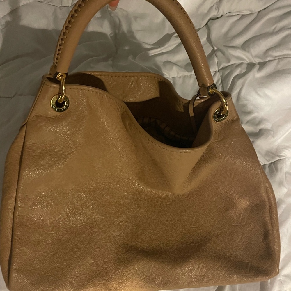 100% Authentic Louis Vuitton bag